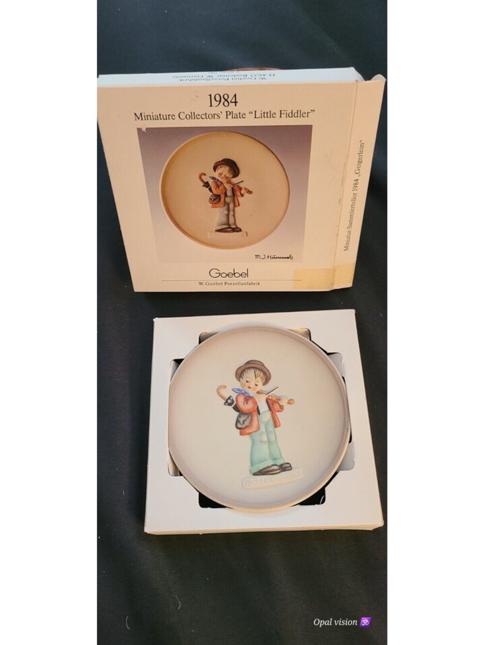 MJ Hummel 1984 Miniature Collectors Plate "Little Fiddler" By Goebel of Germany.